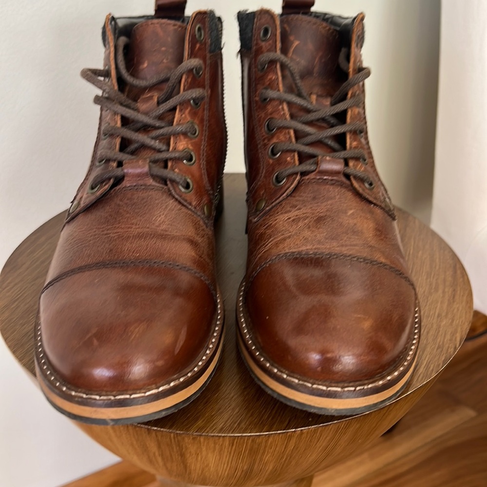 Men’s brown leather boots